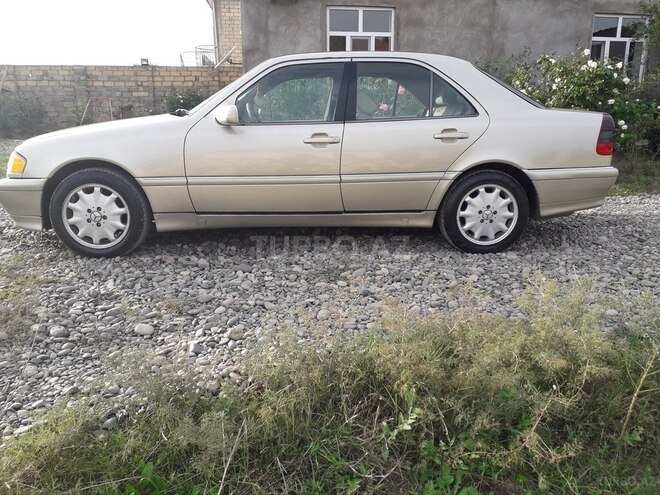 Mercedes C 230 1999, 1,985,000 km - 2.3 л - Cəlilabad