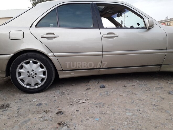 Mercedes C 230 1999, 1,985,000 km - 2.3 л - Cəlilabad