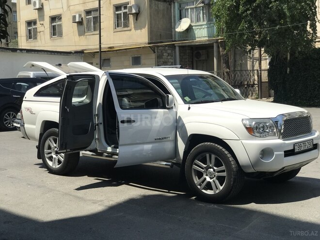 Toyota Tacoma 2010, 90,000 km - 4.0 l - Bakı