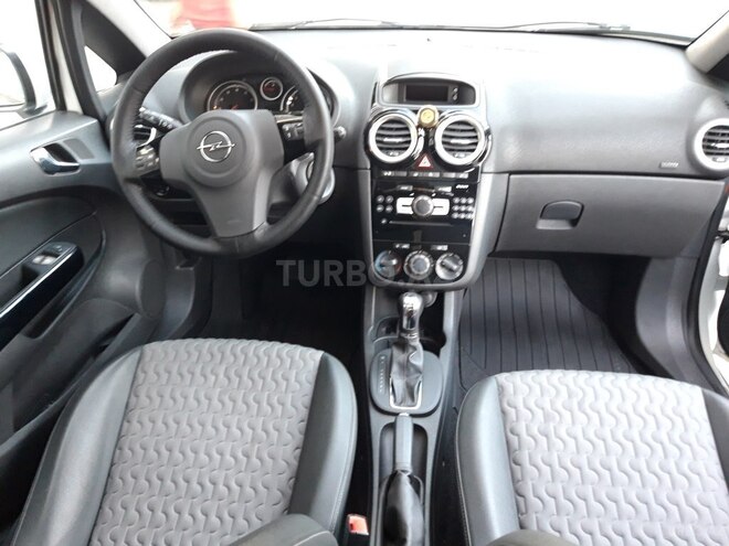 Opel Corsa 2013, 82,000 km - 1.4 l - Bakı