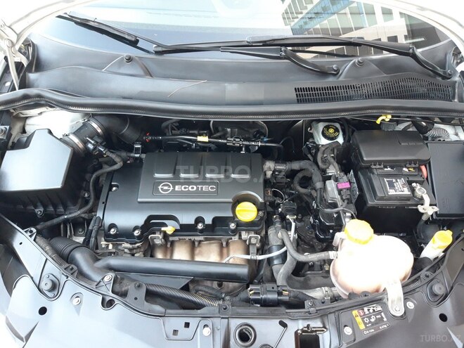 Opel Corsa 2013, 82,000 km - 1.4 l - Bakı
