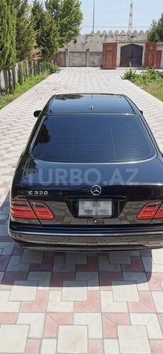Mercedes E 320 2000, 288,000 km - 3.2 л - Bakı