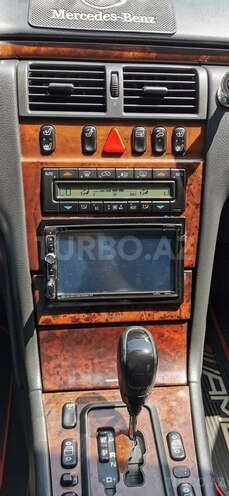 Mercedes E 320 2000, 288,000 km - 3.2 л - Bakı