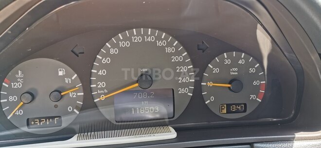 Mercedes E 320 2000, 288,000 km - 3.2 л - Bakı