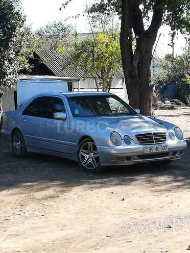 Mercedes E 220 2001, 340,000 km - 2.2 l - Bakı