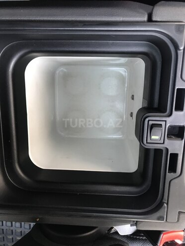 Land Rover Discovery 2016, 90,000 km - 3.0 l - Bakı