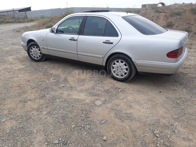 Mercedes E 240 1998, 365,830 km - 2.4 л - Şəmkir