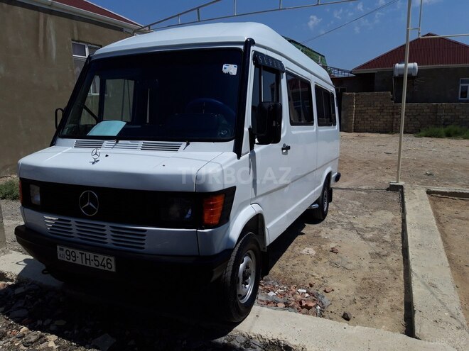 Mercedes 208 D 1991, 277,000 km - 2.3 l - Bakı