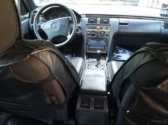 Mercedes E 200 1998, 398,000 km - 2.0 l - Göyçay