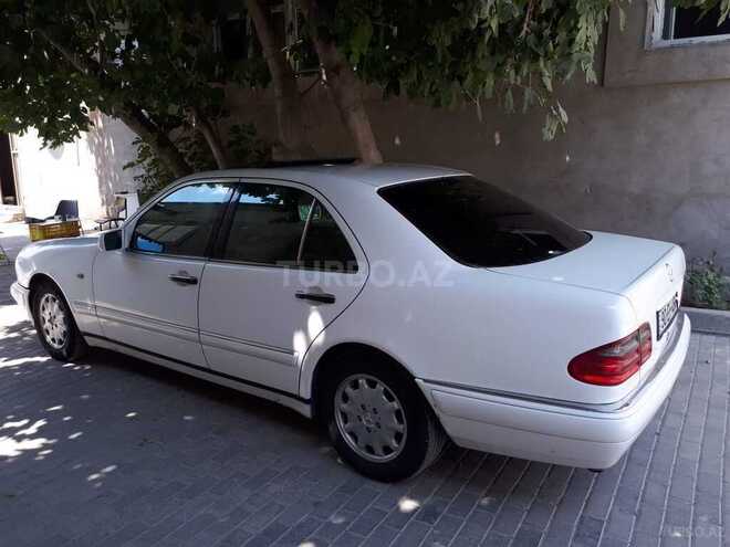 Mercedes E 230 1996, 329,000 km - 2.3 l - Bakı