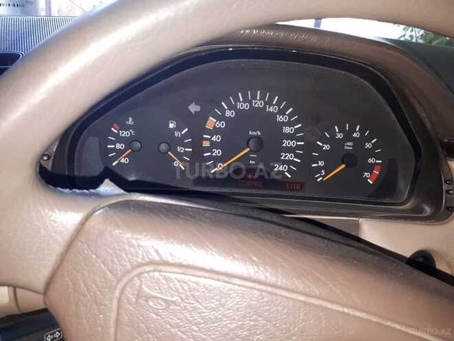 Mercedes E 230 1996, 329,000 km - 2.3 l - Bakı