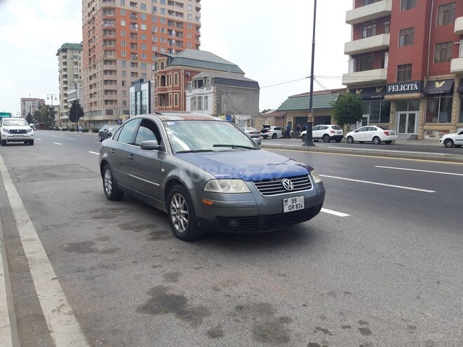 Volkswagen Passat 2003, 176,000 km - 1.8 l - Bakı