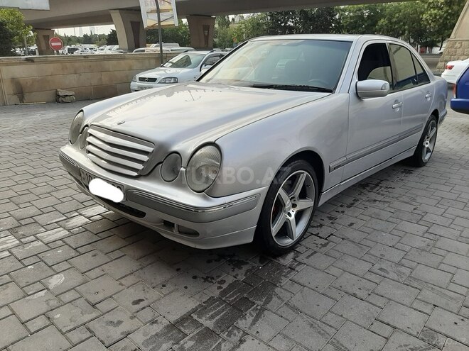 Mercedes E 240 2001, 314,000 km - 2.4 l - Bakı