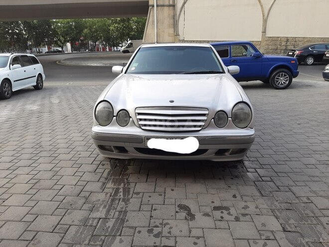 Mercedes E 240 2001, 314,000 km - 2.4 l - Bakı