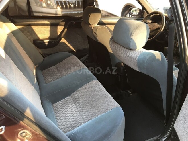 Toyota Corolla 1992, 237,000 km - 2.0 л - Bakı