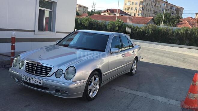 Mercedes E 240 2000, 228,700 km - 2.6 l - Bakı