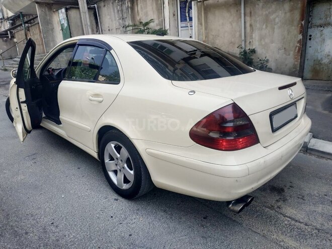 Mercedes E 200 2003, 365,000 km - 2.2 l - Bakı