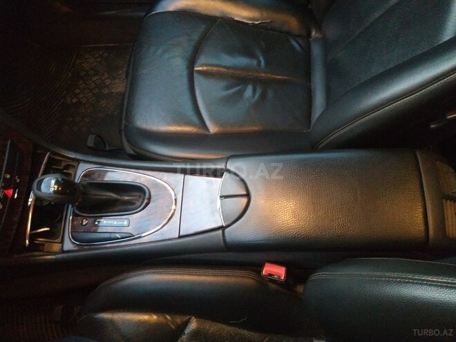 Mercedes E 200 2003, 365,000 km - 2.2 l - Bakı