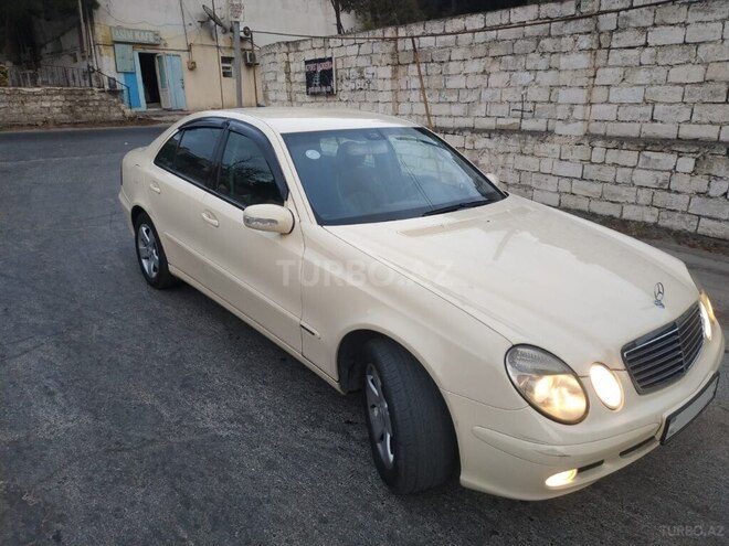 Mercedes E 200 2003, 365,000 km - 2.2 l - Bakı