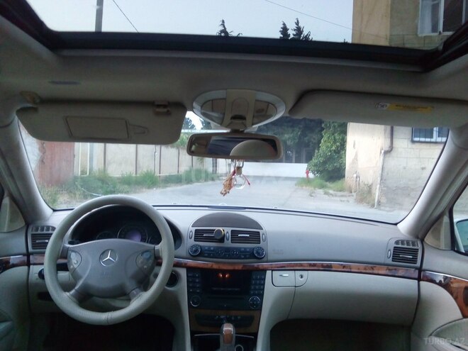 Mercedes E 220 2003, 270,000 km - 2.2 l - Hacıqabul