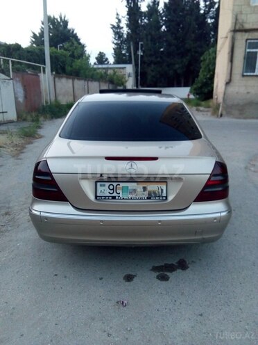 Mercedes E 220 2003, 270,000 km - 2.2 l - Hacıqabul