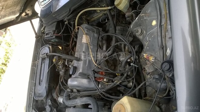 Mercedes E 230 1984, 132,344 km - 2.0 l - Bakı