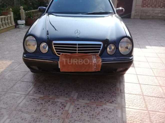Mercedes E 220 1999, 276,400 km - 2.2 l - Bakı