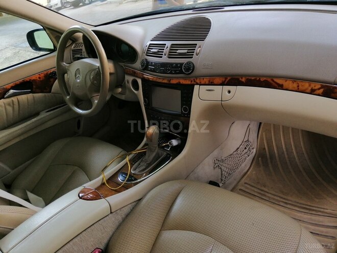 Mercedes E 320 2002, 246,000 km - 3.2 l - Bakı