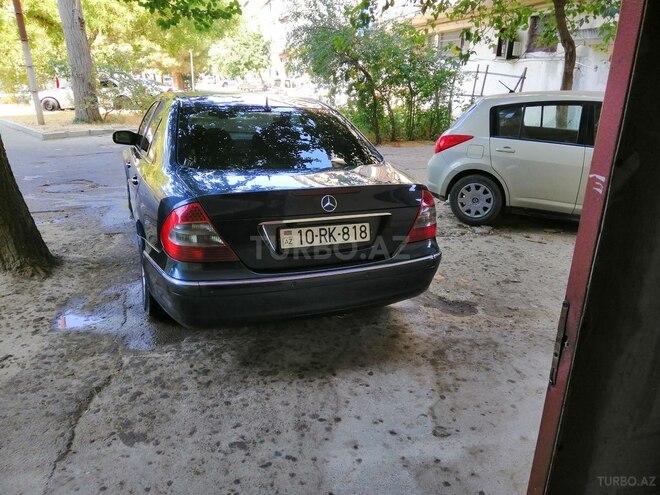 Mercedes E 320 2002, 246,000 km - 3.2 l - Bakı