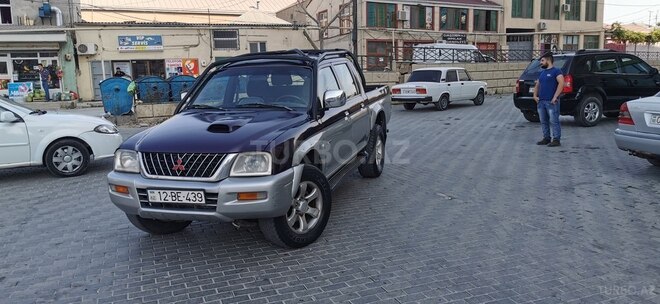 Mitsubishi L200 2004, 275,000 km - 2.5 л - Bakı