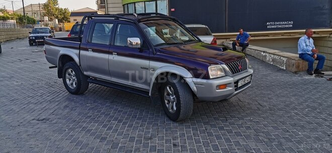 Mitsubishi L200 2004, 275,000 km - 2.5 л - Bakı
