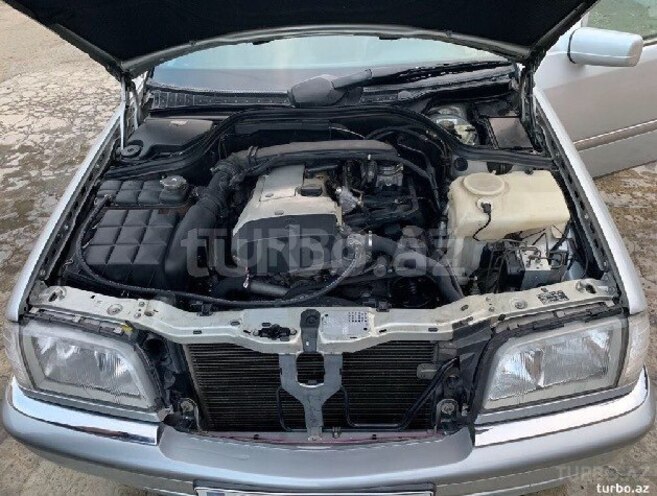 Mercedes C 180 1998, 270,000 km - 0.2 l - Gəncə