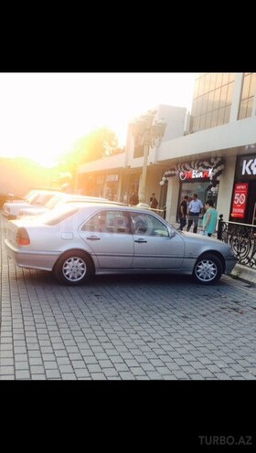 Mercedes C 180 1998, 270,000 km - 0.2 l - Gəncə