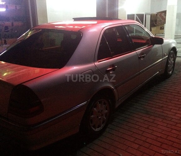 Mercedes C 180 1998, 270,000 km - 0.2 l - Gəncə
