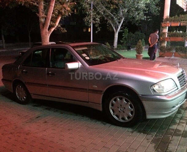 Mercedes C 180 1998, 270,000 km - 0.2 l - Gəncə