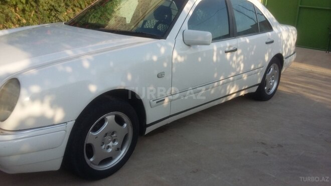 Mercedes E 230 1996, 504,000 km - 2.3 l - Bakı