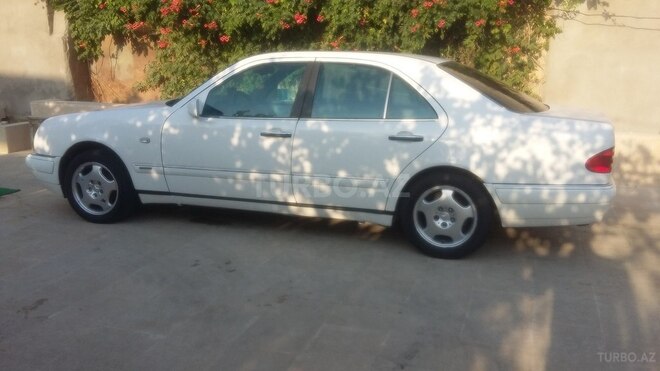 Mercedes E 230 1996, 504,000 km - 2.3 l - Bakı