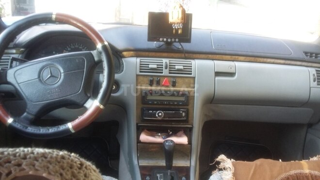 Mercedes E 230 1996, 504,000 km - 2.3 l - Bakı
