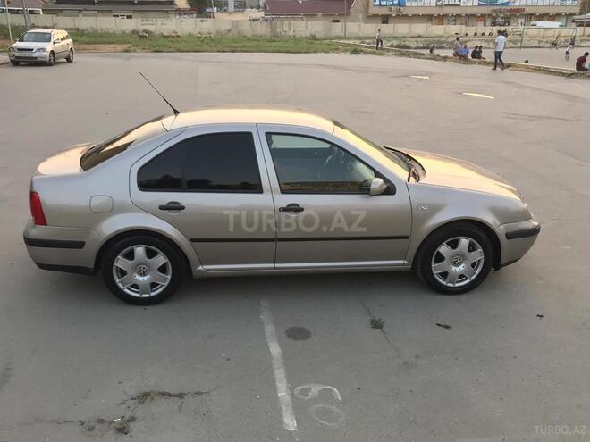 Volkswagen Bora 2004, 215,000 km - 1.6 l - Bakı