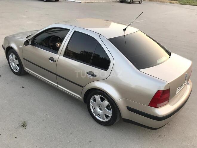 Volkswagen Bora 2004, 215,000 km - 1.6 l - Bakı