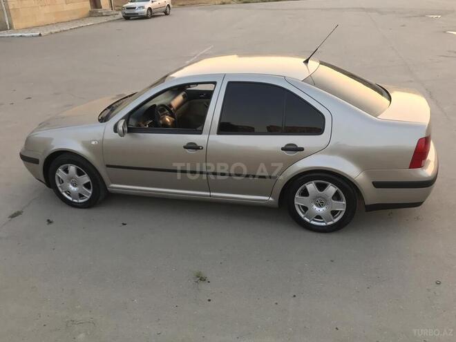 Volkswagen Bora 2004, 215,000 km - 1.6 l - Bakı