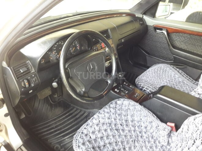 Mercedes C 220 1995, 353,000 km - 2.2 л - Cəlilabad