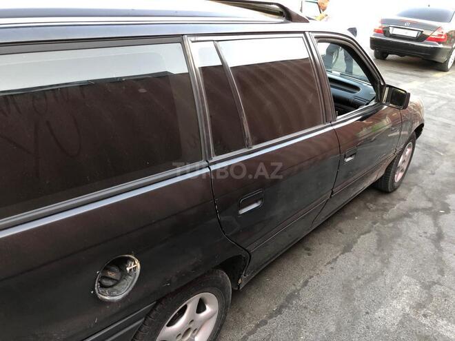 Opel Antara 1993, 320,000 km - 1.6 л - Bakı