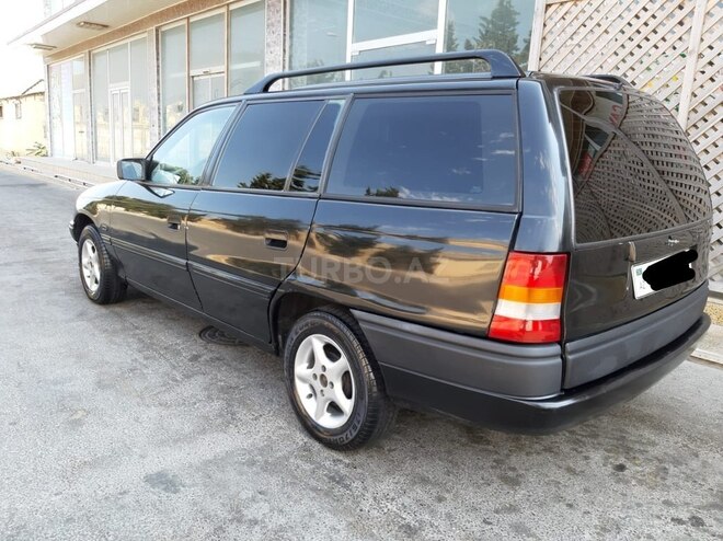 Opel Antara 1993, 320,000 km - 1.6 л - Bakı