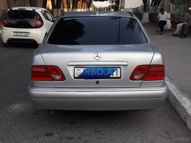 Mercedes E 230 1997, 180,000 km - 2.3 l - Sumqayıt