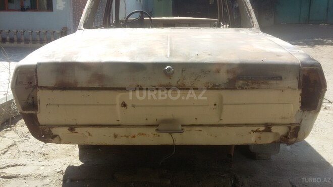 GAZ 24 1983, 100,000 km - 2.2 l - Bakı