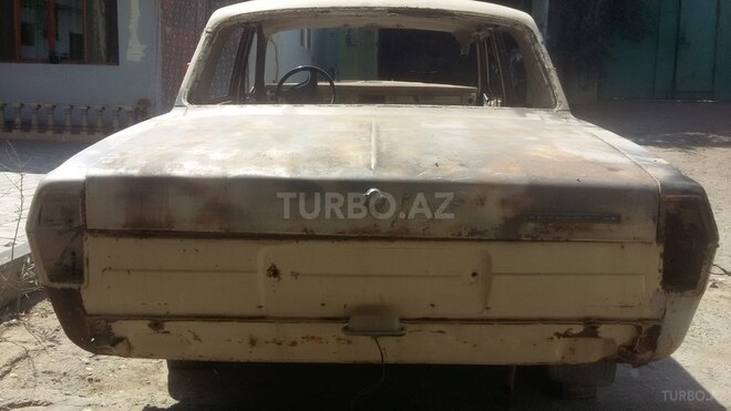 GAZ 24 1983, 100,000 km - 2.2 l - Bakı