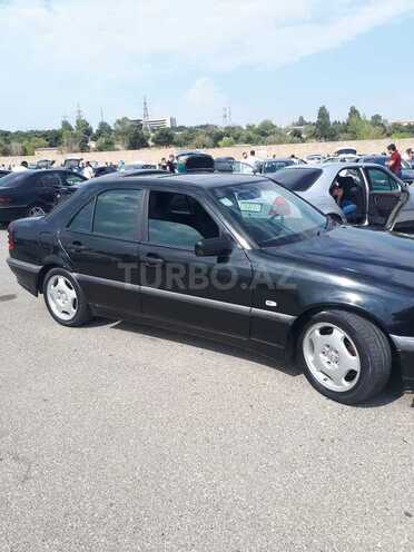 Mercedes C 220 2000, 295,000 km - 2.2 l - Bakı