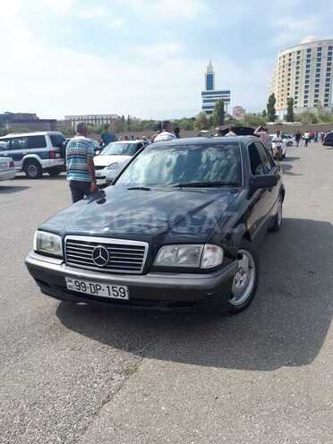 Mercedes C 220 2000, 295,000 km - 2.2 l - Bakı