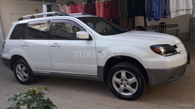 Mitsubishi Outlander 2003, 220,000 km - 2.4 l - Bakı